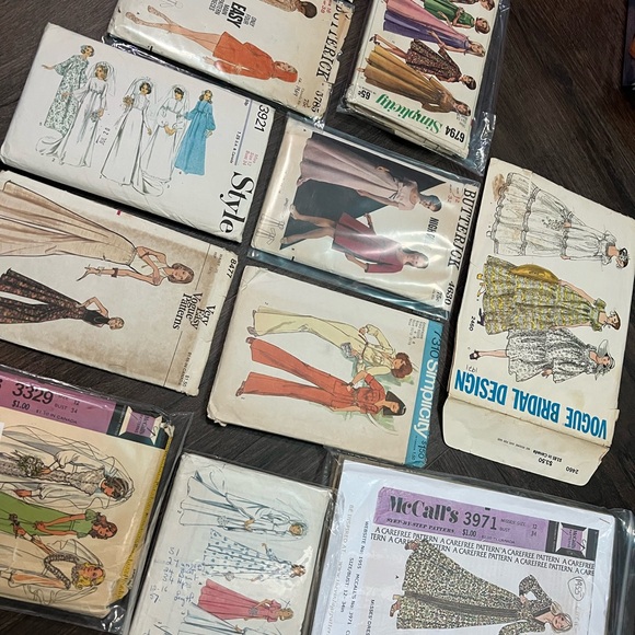 Vintage Sewing Pattern Collection - Picture 2 of 9